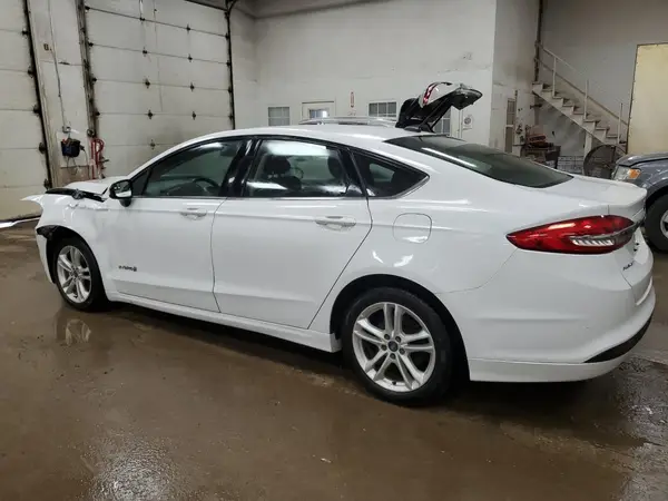 3FA6P0LU4JR219846 2018 FORD FUSION - Image 2