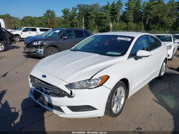 3FA6P0LU4JR221273 2018 FORD FUSION - Image 2
