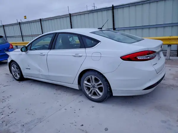 3FA6P0LU4JR221306 2018 FORD FUSION - Image 2