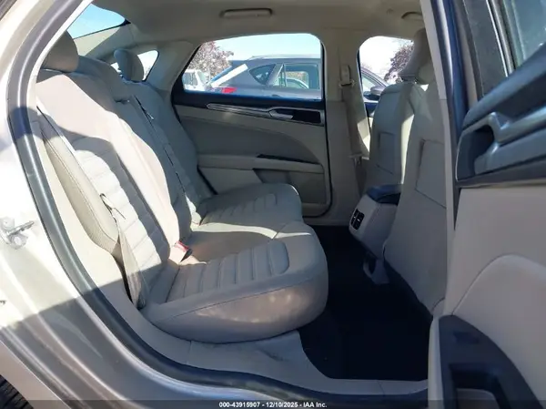 3FA6P0LU4JR226926 2018 FORD FUSION - Image 8