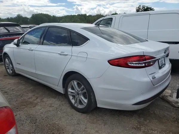 3FA6P0LU4JR240471 2018 FORD FUSION - Image 2