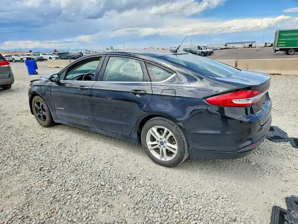 3FA6P0LU4JR249963 2018 FORD FUSION - Image 2