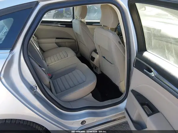 3FA6P0LU4JR250658 2018 FORD FUSION - Image 8