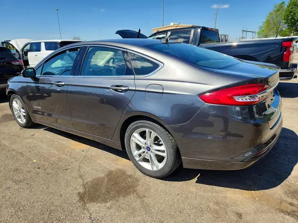 3FA6P0LU4JR253513 2018 FORD FUSION - Image 2