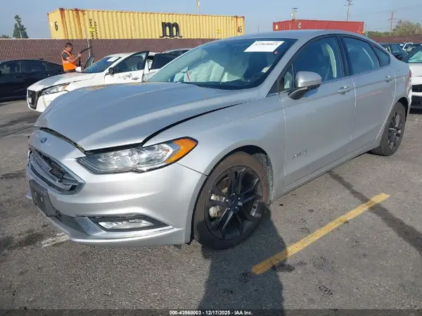 3FA6P0LU4JR257206 2018 FORD FUSION - Image 2