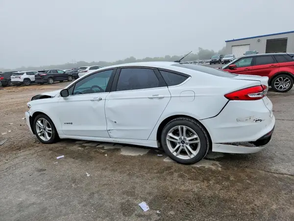 3FA6P0LU4JR261157 2018 FORD FUSION - Image 2