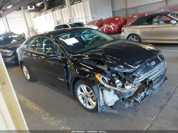 3FA6P0LU4JR269372 2018 FORD FUSION - Image 1