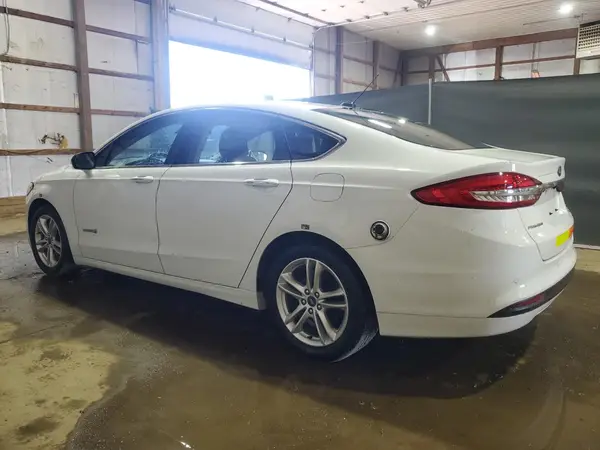 3FA6P0LU4JR278752 2018 FORD FUSION - Image 2