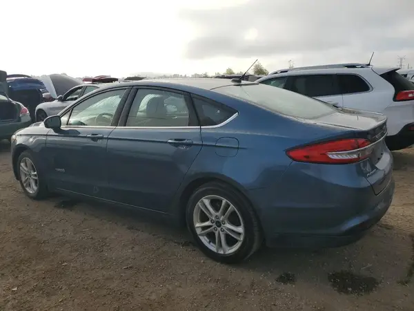 3FA6P0LU4JR280209 2018 FORD FUSION - Image 2