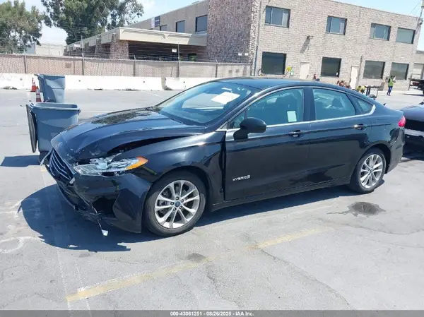 3FA6P0LU4KR104536 2019 FORD FUSION - Image 2