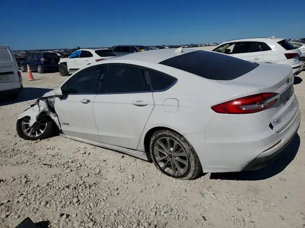 3FA6P0LU4KR104987 2019 FORD FUSION - Image 2