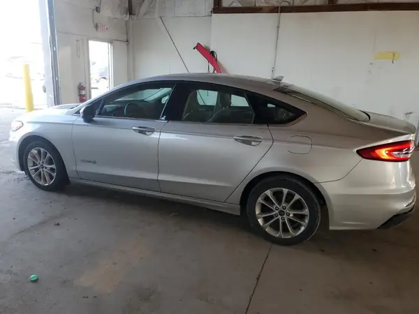 3FA6P0LU4KR116752 2019 FORD FUSION - Image 2