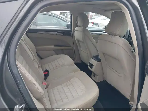 3FA6P0LU4KR119909 2019 FORD FUSION - Image 8