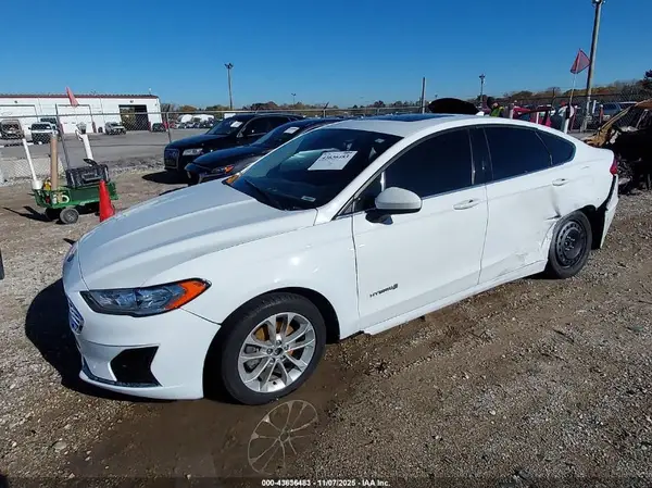 3FA6P0LU4KR120574 2019 FORD FUSION - Image 2