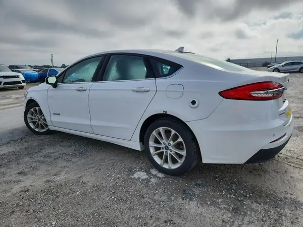 3FA6P0LU4KR124849 2019 FORD FUSION - Image 2