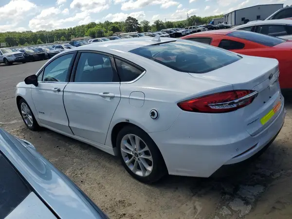 3FA6P0LU4KR124883 2019 FORD FUSION - Image 2