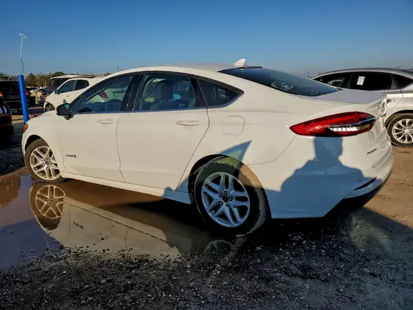 3FA6P0LU4KR142929 2019 FORD FUSION - Image 2