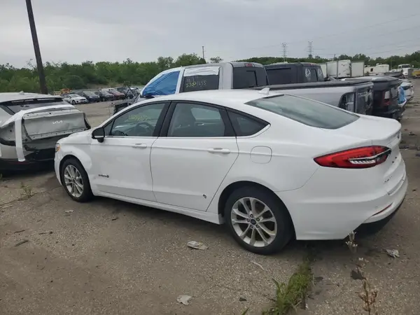 3FA6P0LU4KR167300 2019 FORD FUSION - Image 2