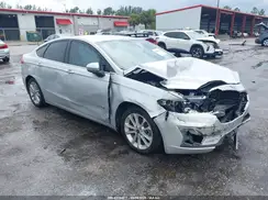 3FA6P0LU4KR183660 2019 FORD FUSION