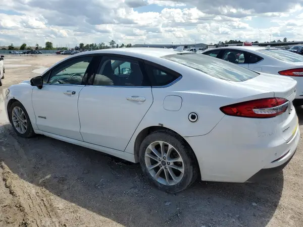 3FA6P0LU4KR184064 2019 FORD FUSION - Image 2
