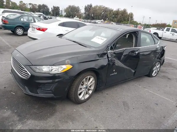 3FA6P0LU4KR187403 2019 FORD FUSION - Image 2