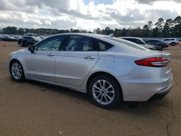 3FA6P0LU4KR204538 2019 FORD FUSION - Image 2