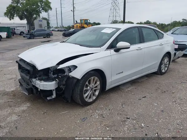 3FA6P0LU4KR204801 2019 FORD FUSION - Image 2