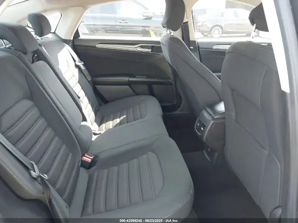 3FA6P0LU4KR207066 2019 FORD FUSION - Image 8