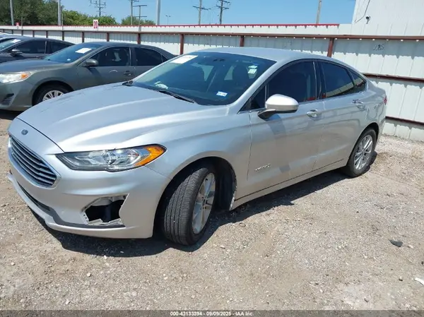 3FA6P0LU4KR222165 2019 FORD FUSION - Image 2