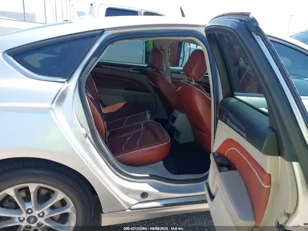 3FA6P0LU4KR222165 2019 FORD FUSION - Image 8