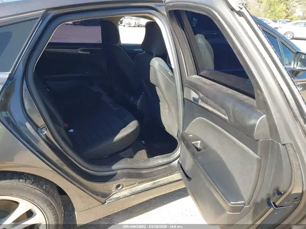 3FA6P0LU4KR226135 2019 FORD FUSION - Image 8