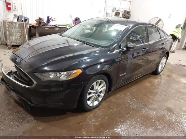 3FA6P0LU4KR240276 2019 FORD FUSION - Image 2