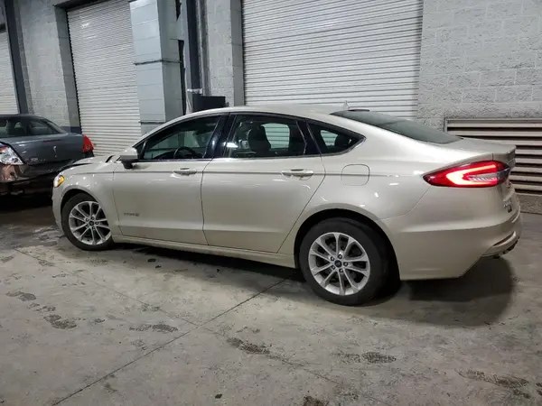 3FA6P0LU4KR255036 2019 FORD FUSION - Image 2