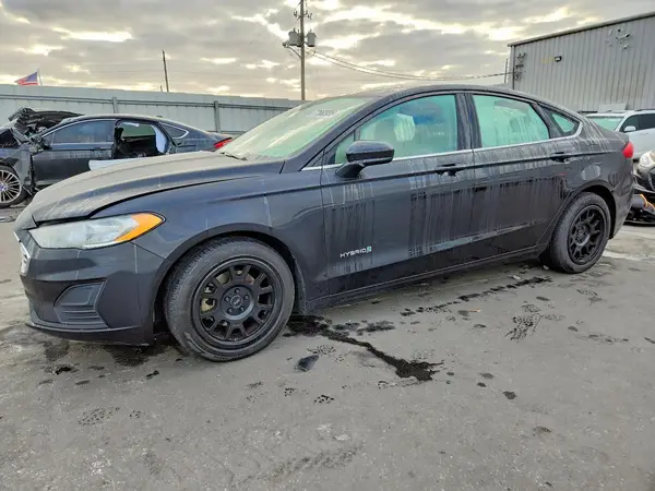 3FA6P0LU4KR263251 2019 FORD FUSION - Image 1