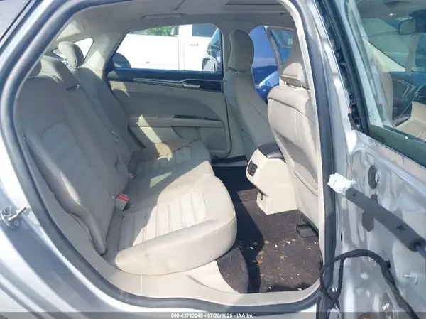 3FA6P0LU4KR263783 2019 FORD FUSION - Image 8