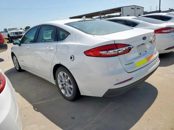 3FA6P0LU4KR263976 2019 FORD FUSION - Image 2