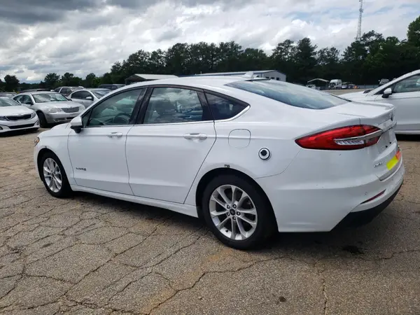 3FA6P0LU4KR263993 2019 FORD FUSION - Image 2