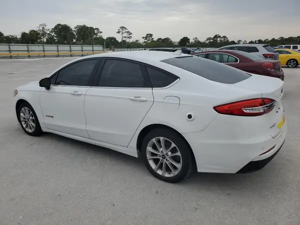 3FA6P0LU4KR264013 2019 FORD FUSION - Image 2