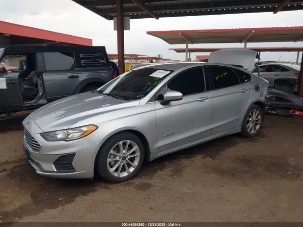 3FA6P0LU4KR272208 2019 FORD FUSION - Image 2
