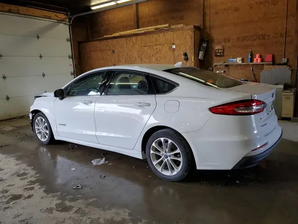 3FA6P0LU4KR281961 2019 FORD FUSION - Image 2
