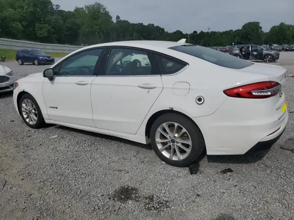 3FA6P0LU4KR284956 2019 FORD FUSION - Image 2