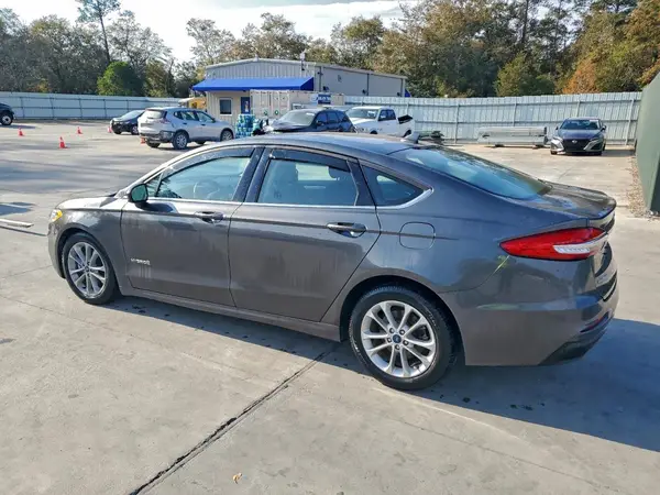 3FA6P0LU4KR285735 2019 FORD FUSION - Image 2