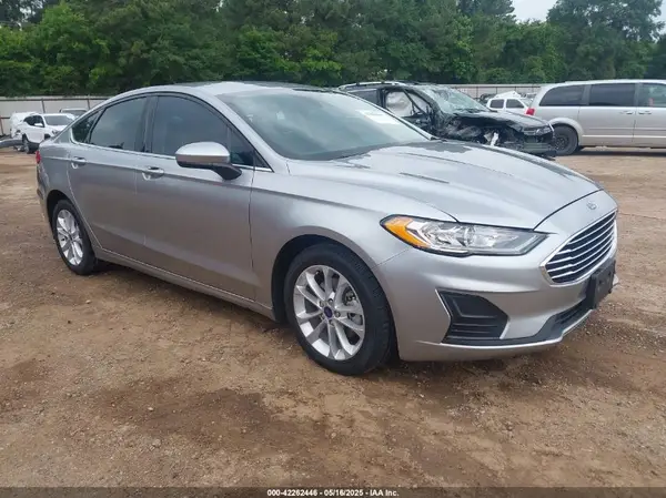 3FA6P0LU4LR148070 2020 FORD FUSION - Image 1