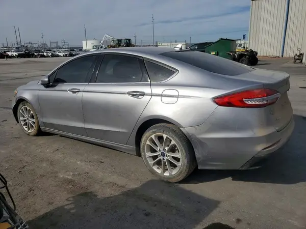 3FA6P0LU4LR151065 2020 FORD FUSION - Image 2