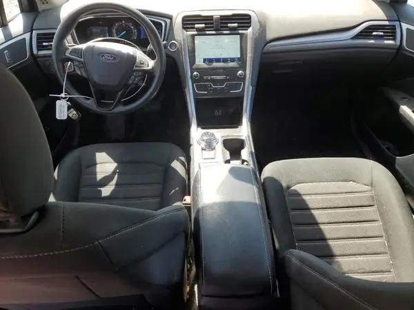 3FA6P0LU4LR188990 2020 FORD FUSION - Image 8