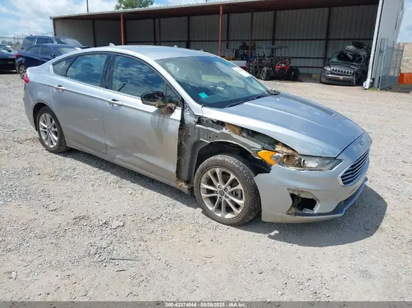 3FA6P0LU4LR212740 2020 FORD FUSION - Image 1