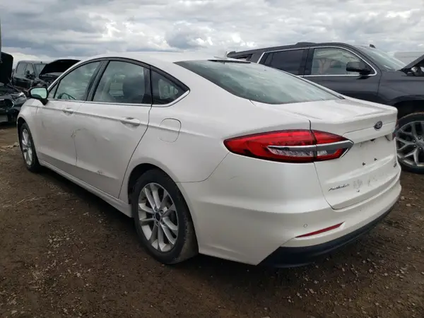 3FA6P0LU4LR235306 2020 FORD FUSION - Image 2