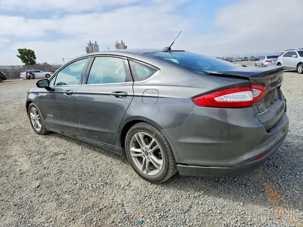 3FA6P0LU5GR123376 2016 FORD FUSION - Image 2