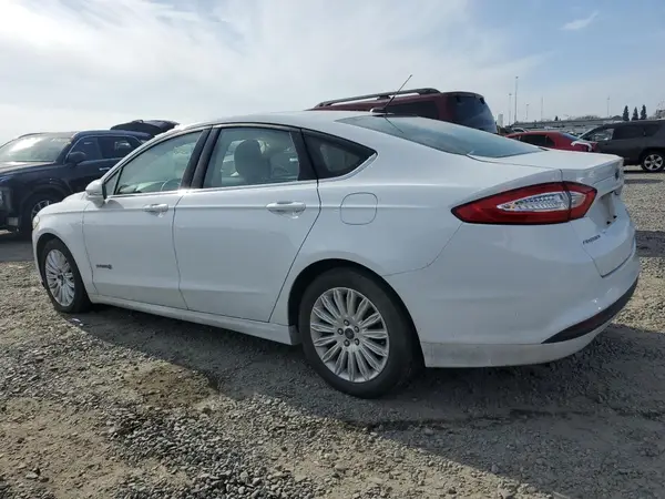 3FA6P0LU5GR145457 2016 FORD FUSION - Image 2