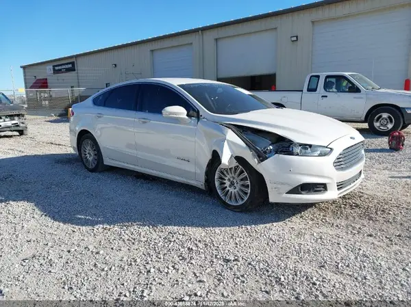 3FA6P0LU5GR190494 2016 FORD FUSION - Image 1